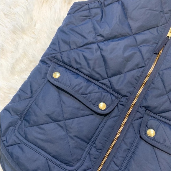 Jcrew navy puffer vest with snap pockets - Picture 2 of 7
